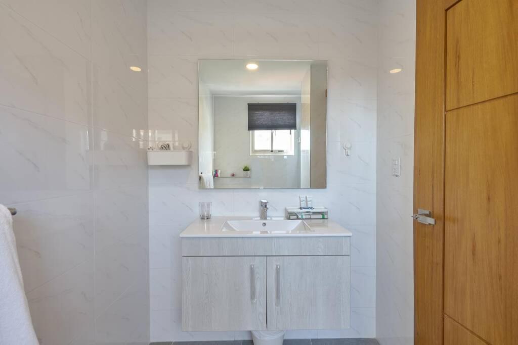 Escape Apartments, Balcony, Pool & Gym In La Julia Santo Domingo Bagian luar foto
