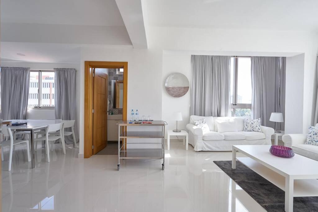 Escape Apartments, Balcony, Pool & Gym In La Julia Santo Domingo Bagian luar foto