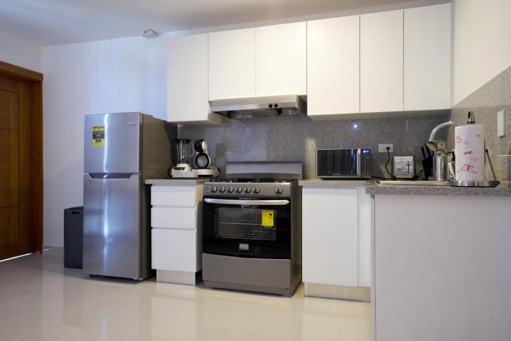 Escape Apartments, Balcony, Pool & Gym In La Julia Santo Domingo Bagian luar foto